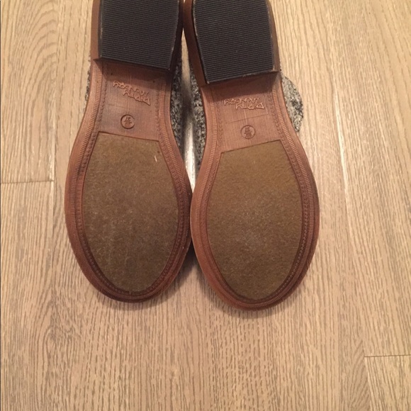 6.5 NWOT Black White Pitch Ankle Boot - Picture 8 of 12